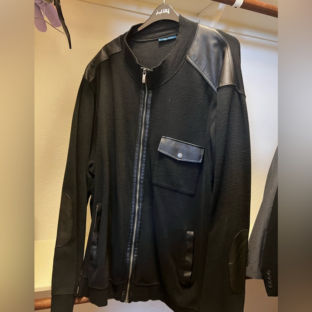 Perry Ellis zip up jacket